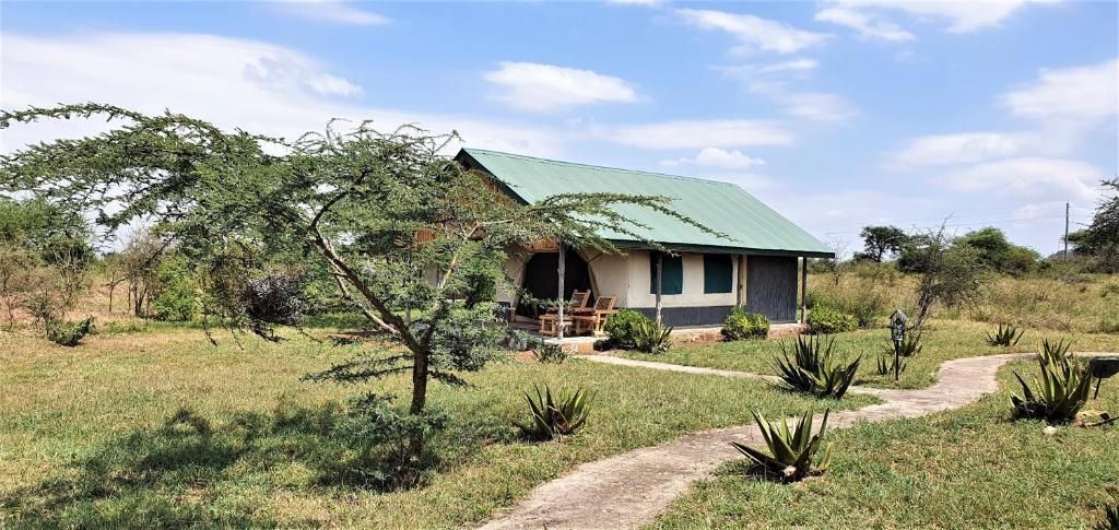 Parques Nacionales y Alojamiento Tanzania & Kenia